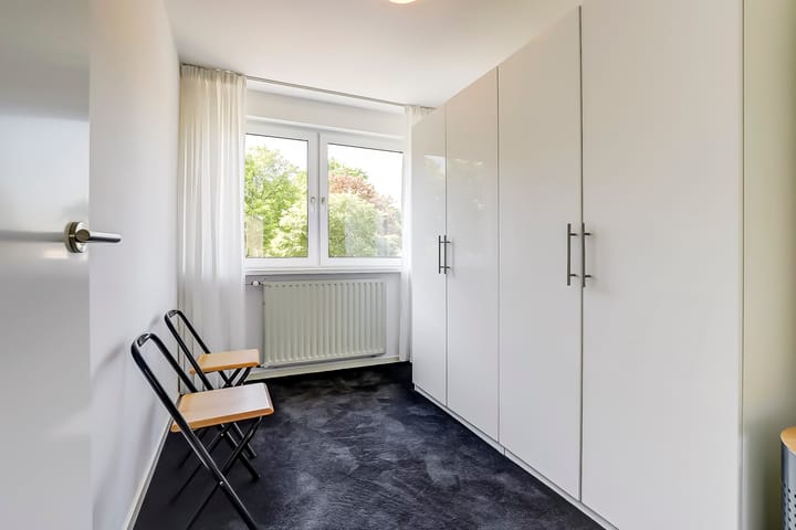 Photo 14 of Graaf Hendrik van den Bergstraat 45