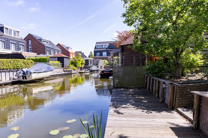 Photo 3 of De Weed 19