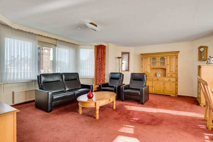 Foto 11 van Parallelweg 10