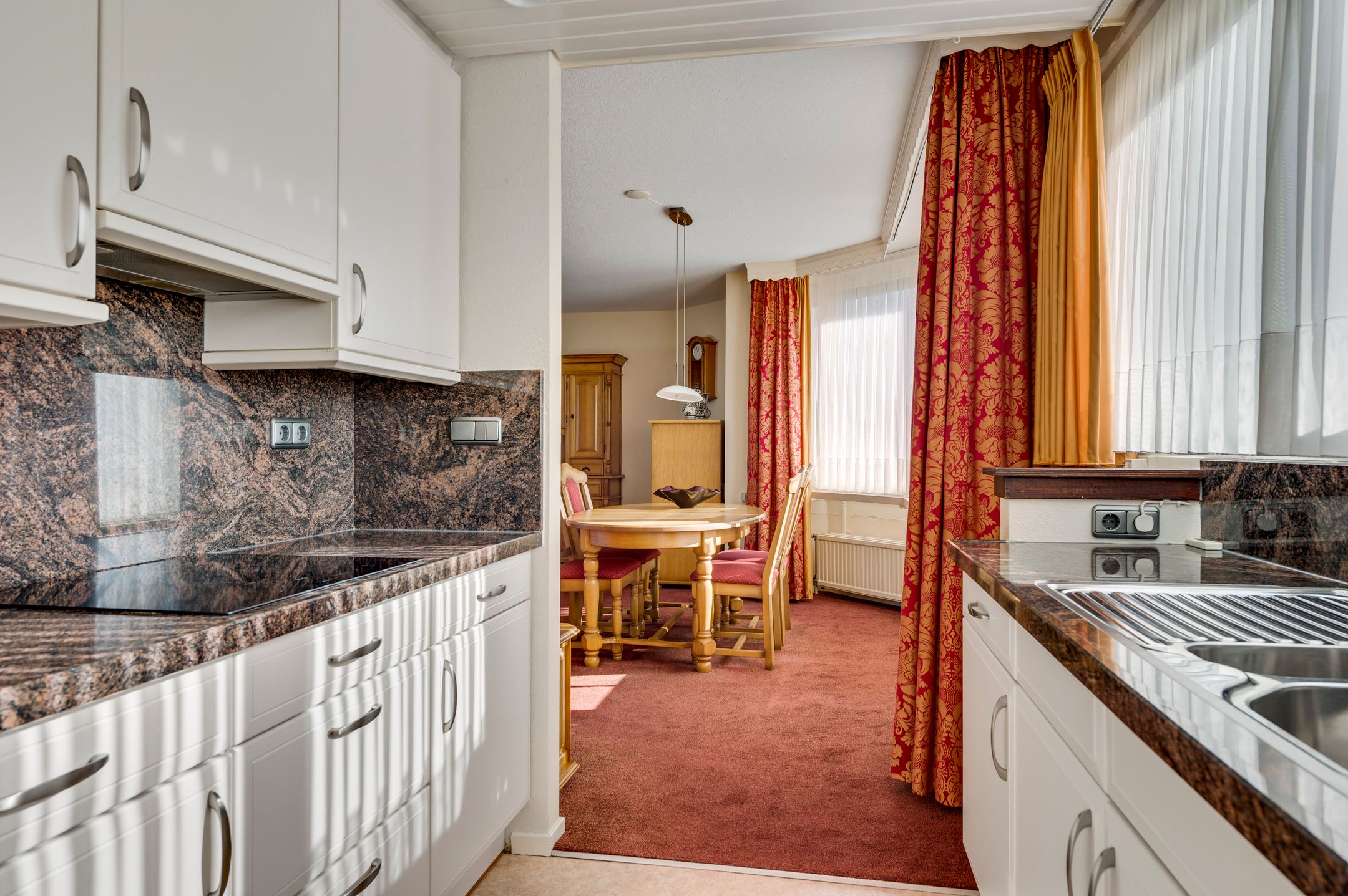 Foto 15 van Parallelweg 10