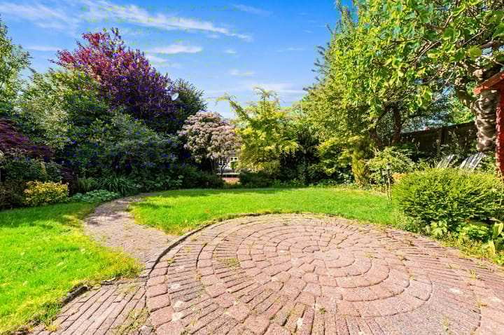 Foto 21 van Van Velzenstraat 9