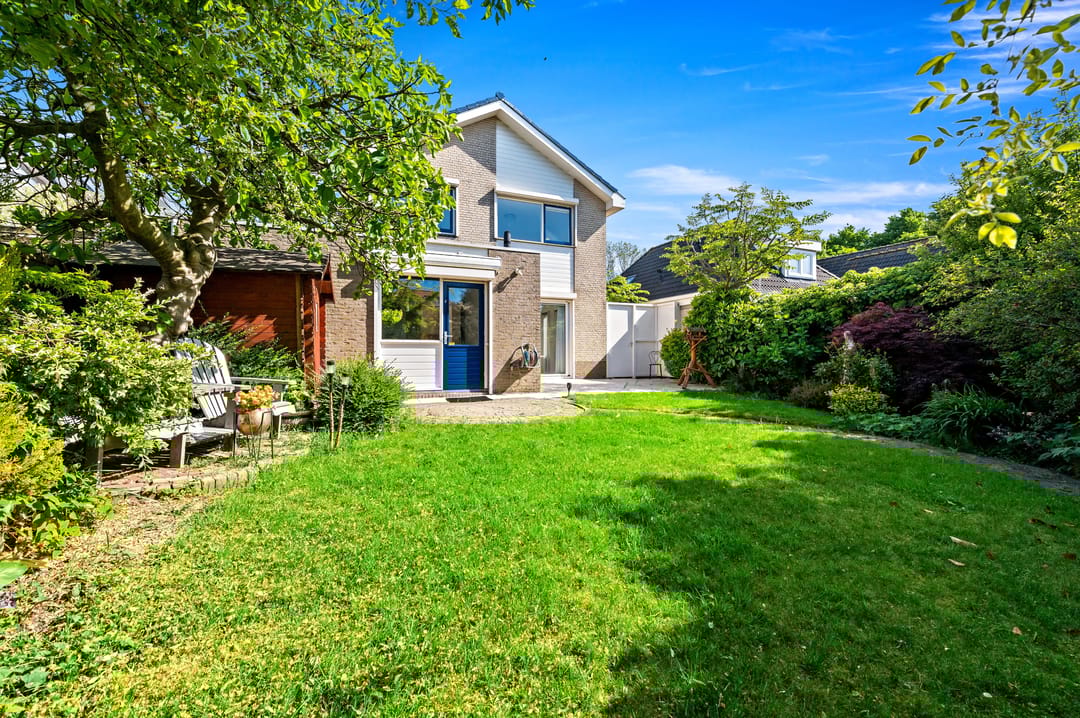 Foto 26 van Van Velzenstraat 9