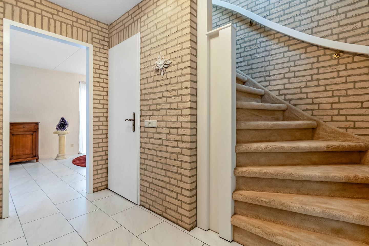 Foto 35 van Van Velzenstraat 9