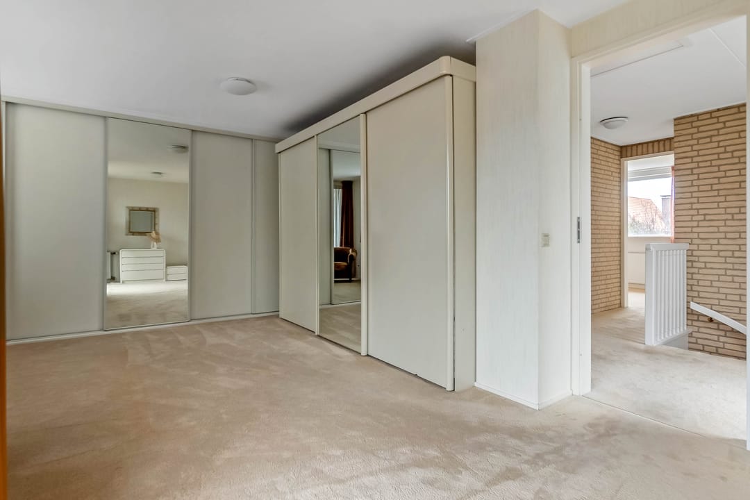 Foto 43 van Van Velzenstraat 9