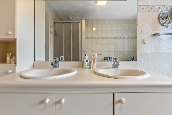 Foto 49 van Van Velzenstraat 9