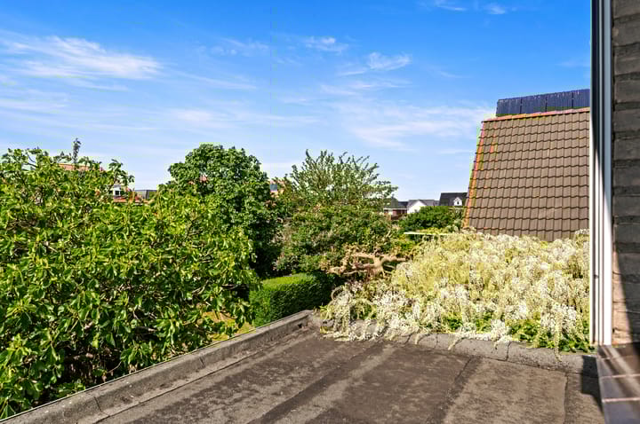 Foto 55 van Van Velzenstraat 9