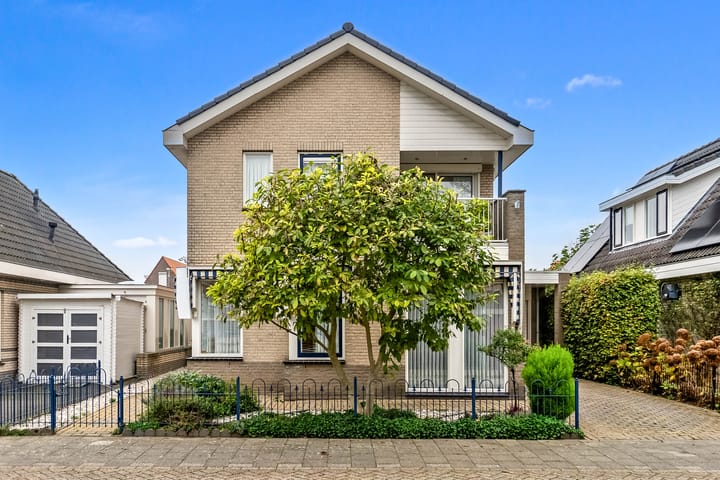 Foto 69 van Van Velzenstraat 9