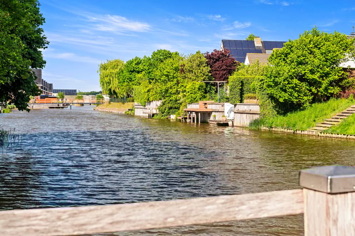 Foto 78 van Van Velzenstraat 9