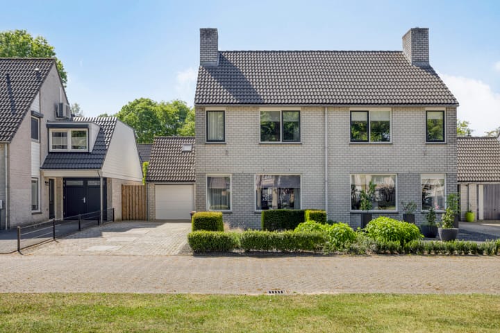 Photo 2 of Traverse 166