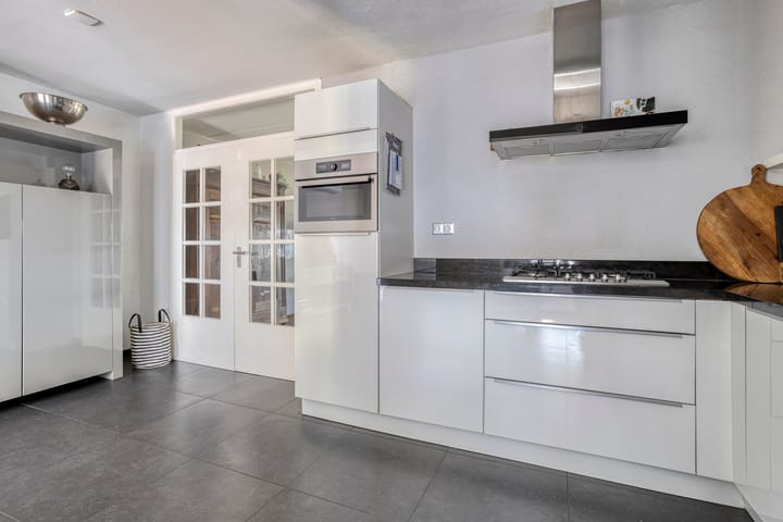 Photo 9 of Traverse 166