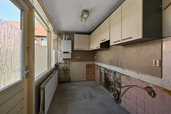 Photo 7 of Poortstraat 15