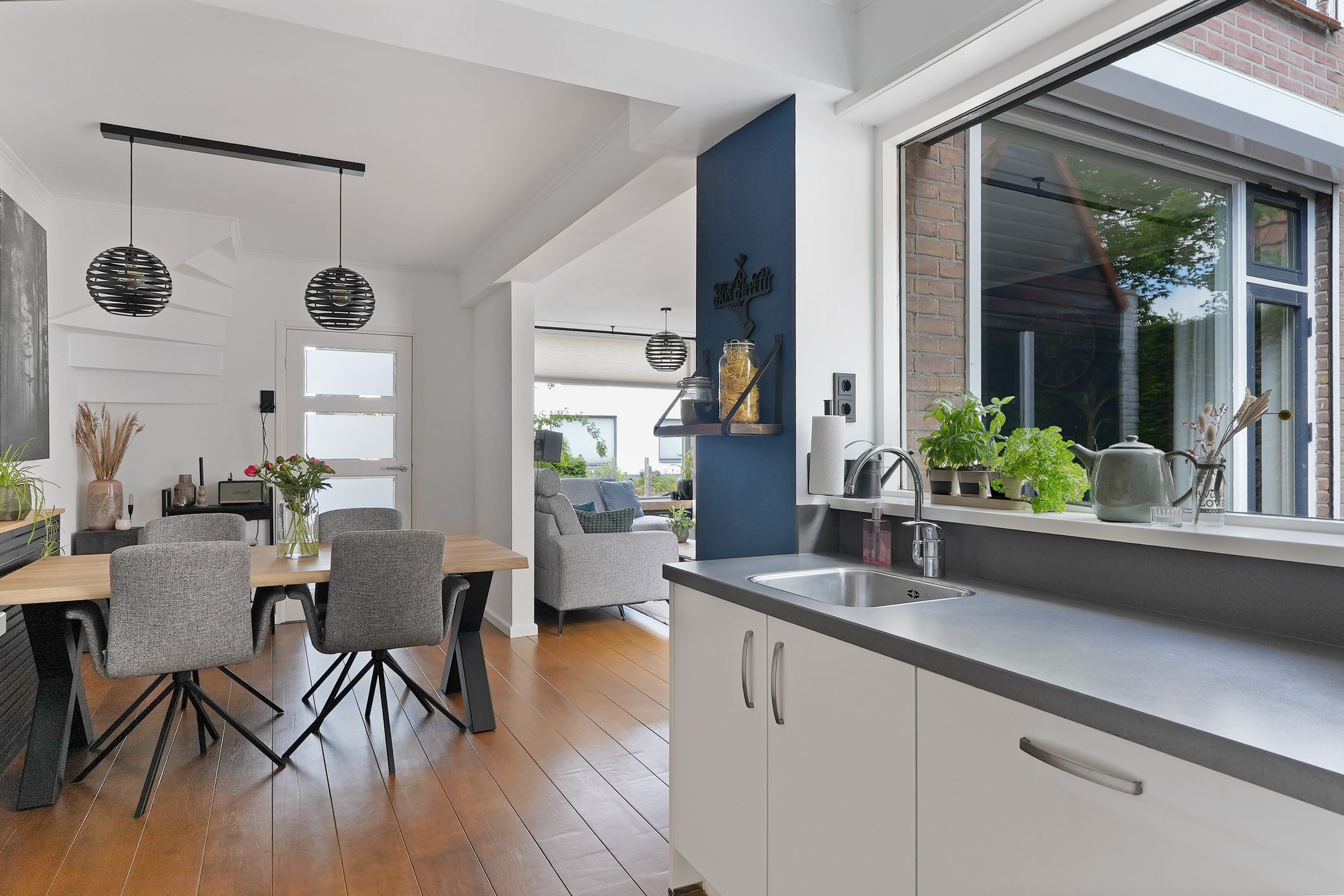 Foto 12 van Bloemenstraat 7