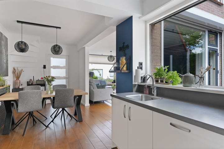 Foto 12 van Bloemenstraat 7