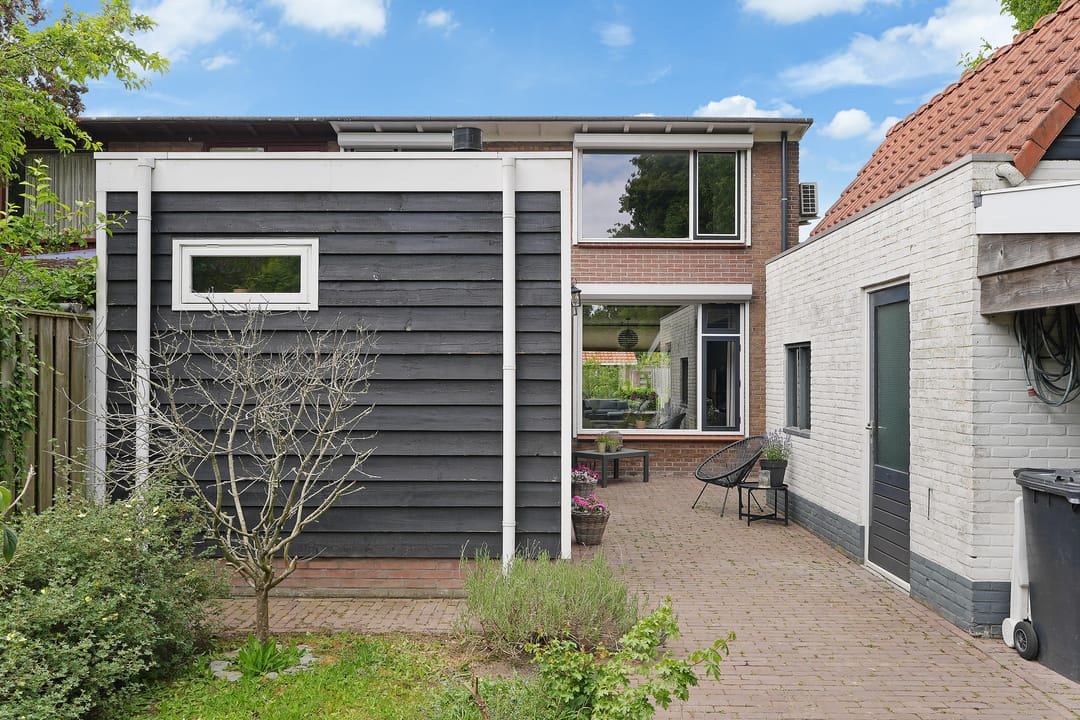 Foto 31 van Bloemenstraat 7