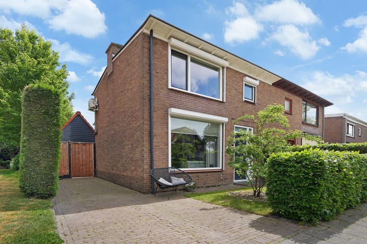 Foto 36 van Bloemenstraat 7