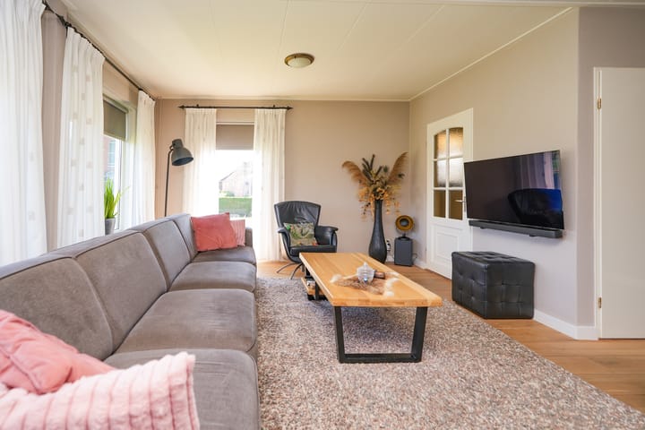 Foto 8 van Pastoor van Tielstraat 57