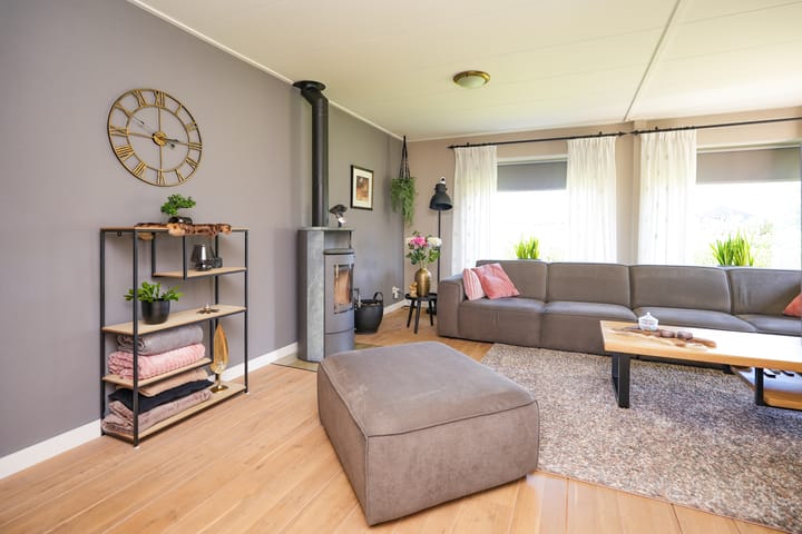 Foto 12 van Pastoor van Tielstraat 57