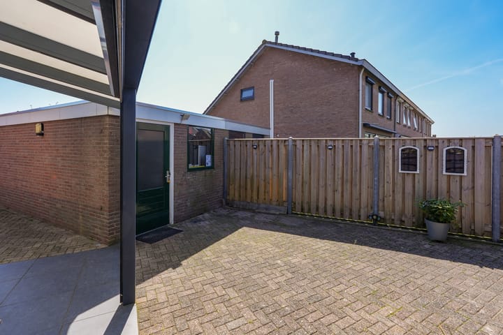 Foto 21 van Pastoor van Tielstraat 57