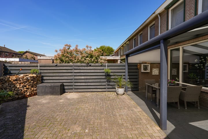 Foto 23 van Pastoor van Tielstraat 57