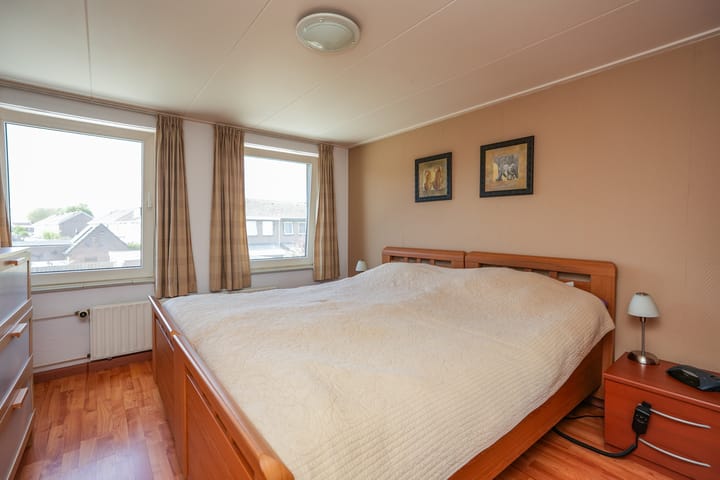 Foto 26 van Pastoor van Tielstraat 57