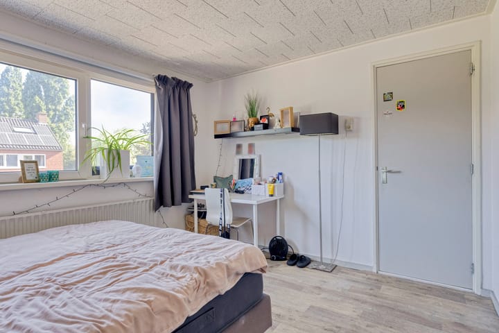 Photo 23 of Ds. Sannesstraat 96