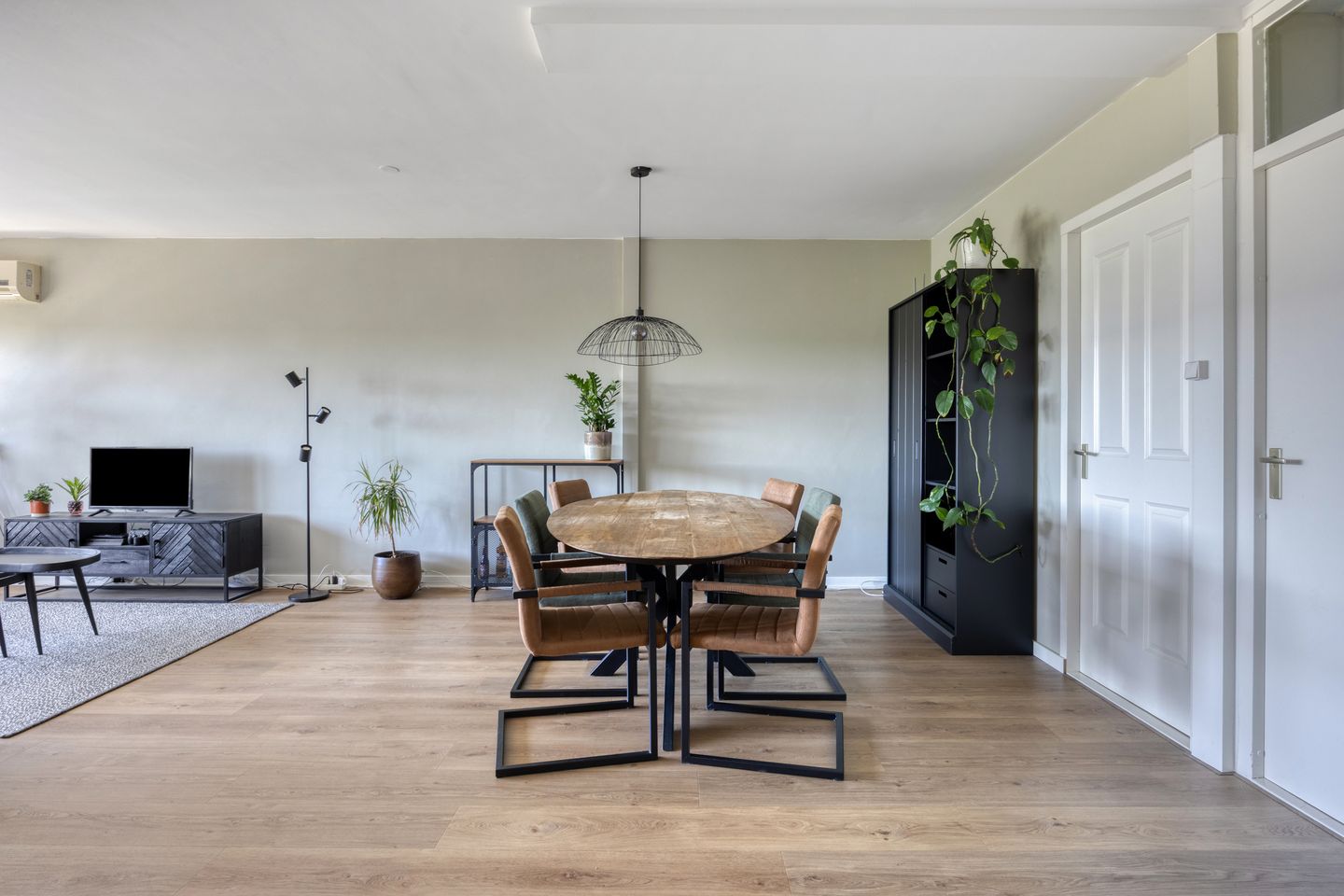 Photo 10 of André Gideplaats 171