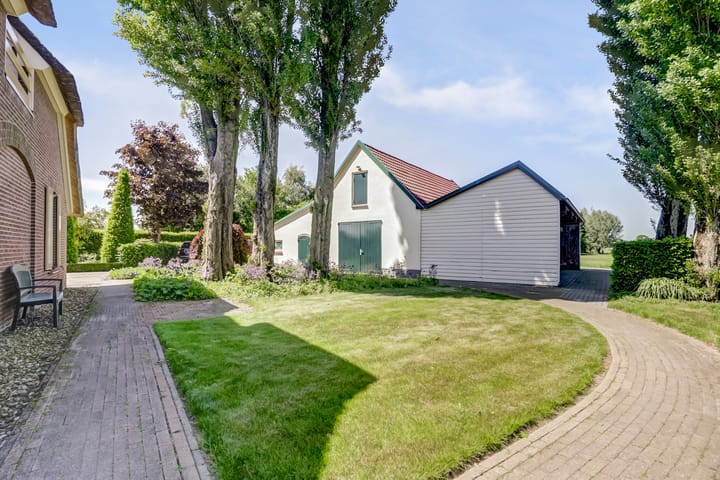 Photo 31 of Meermuidenseweg 7