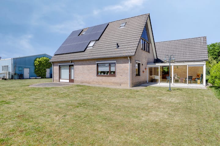 Foto 2 van Ambachtsweg 6