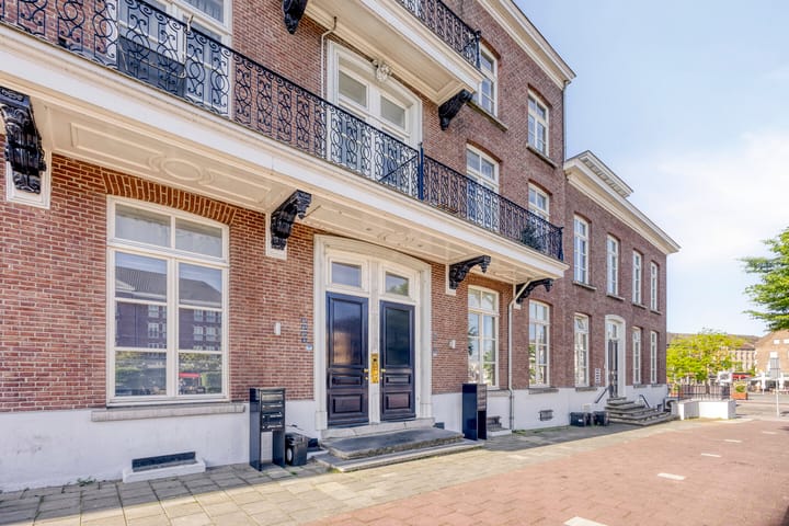 Foto 4 van Stationsplein 5-C