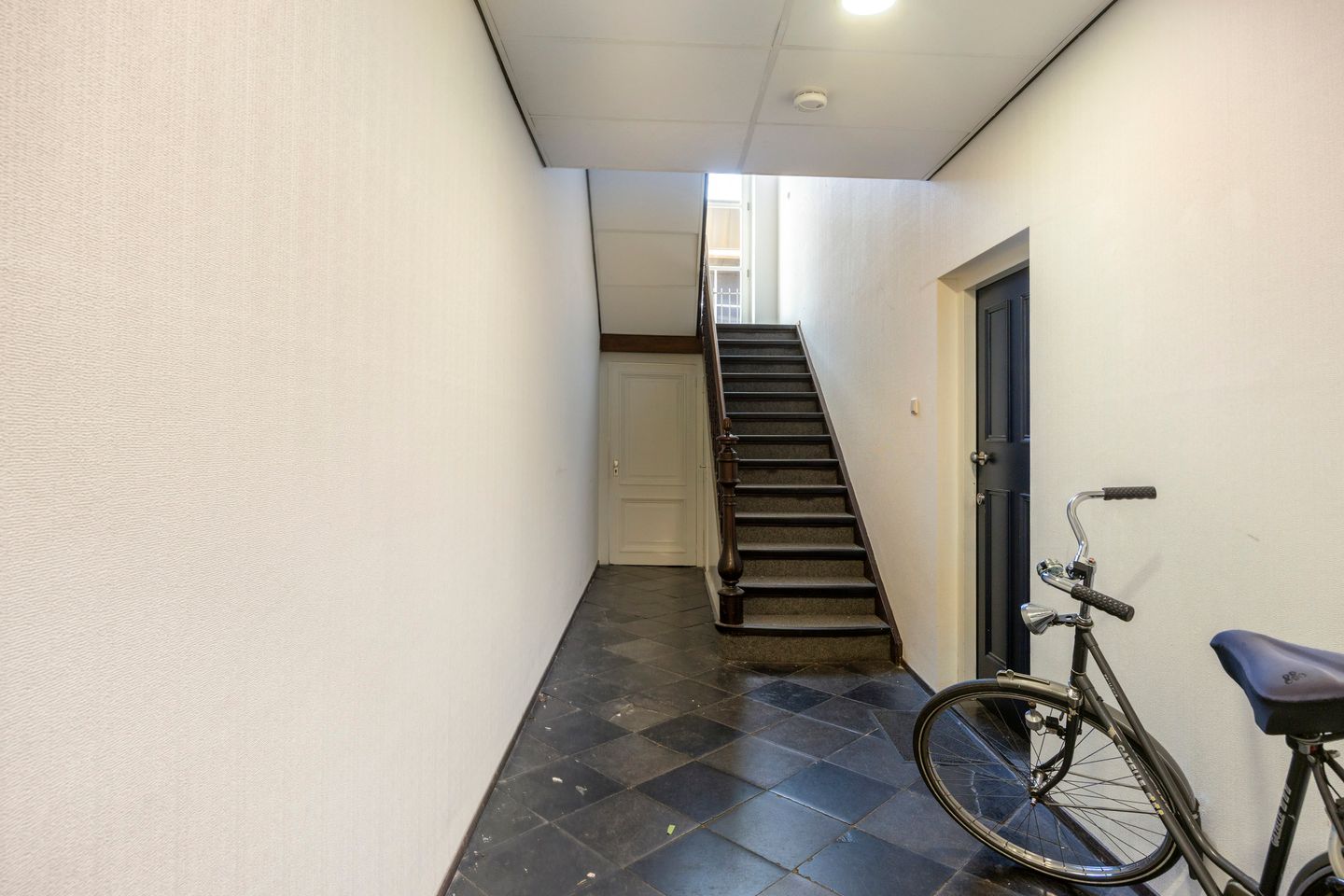 Foto 5 van Stationsplein 5-C