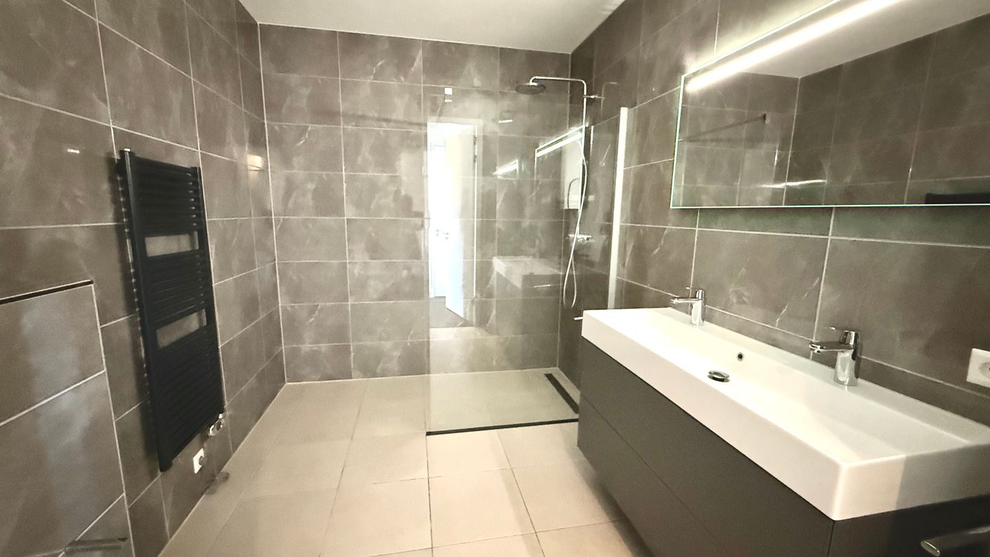 Foto 25 van Traviatastraat 174