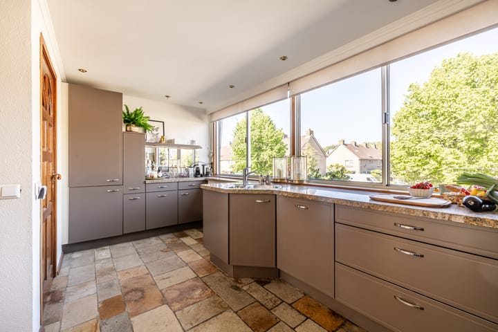 Foto 25 van Meeuwstraat 120