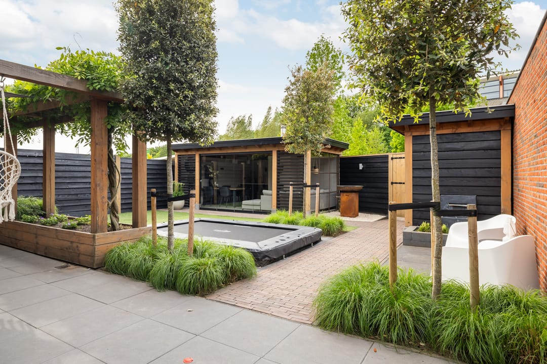 Foto 2 van Dorpsplein 10-E