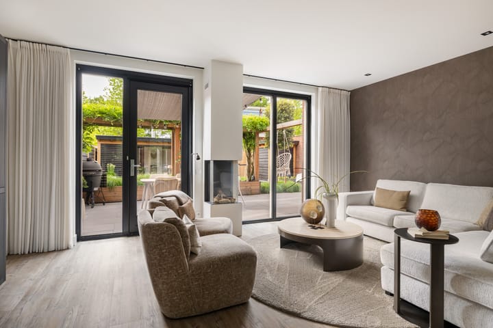 Foto 3 van Dorpsplein 10-E