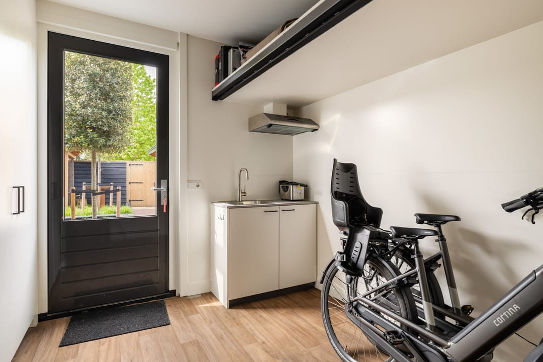 Foto 16 van Dorpsplein 10-E