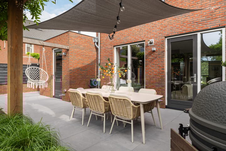 Foto 32 van Dorpsplein 10-E