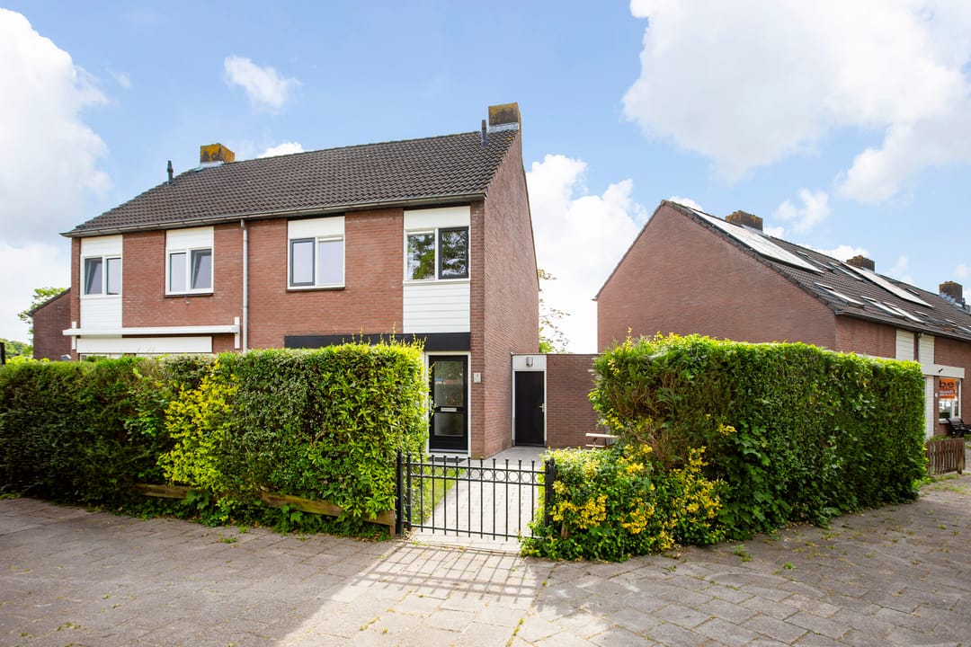 Foto 2 van Aardbeiengaard 2