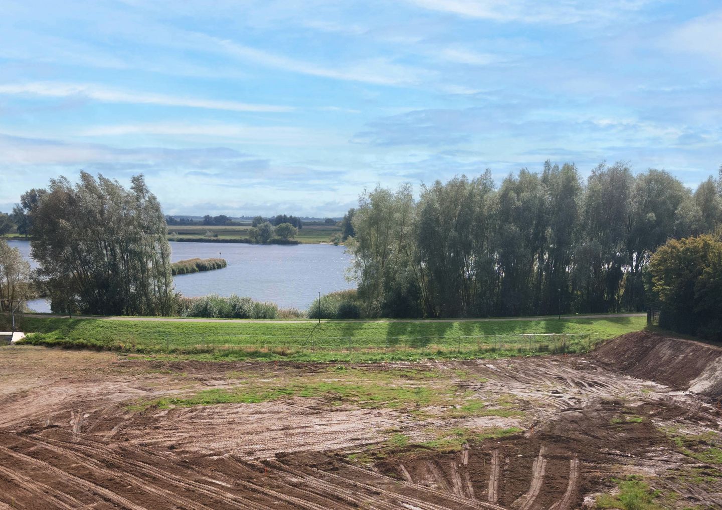 Photo 1 of Rivierdijk - bouwkavel