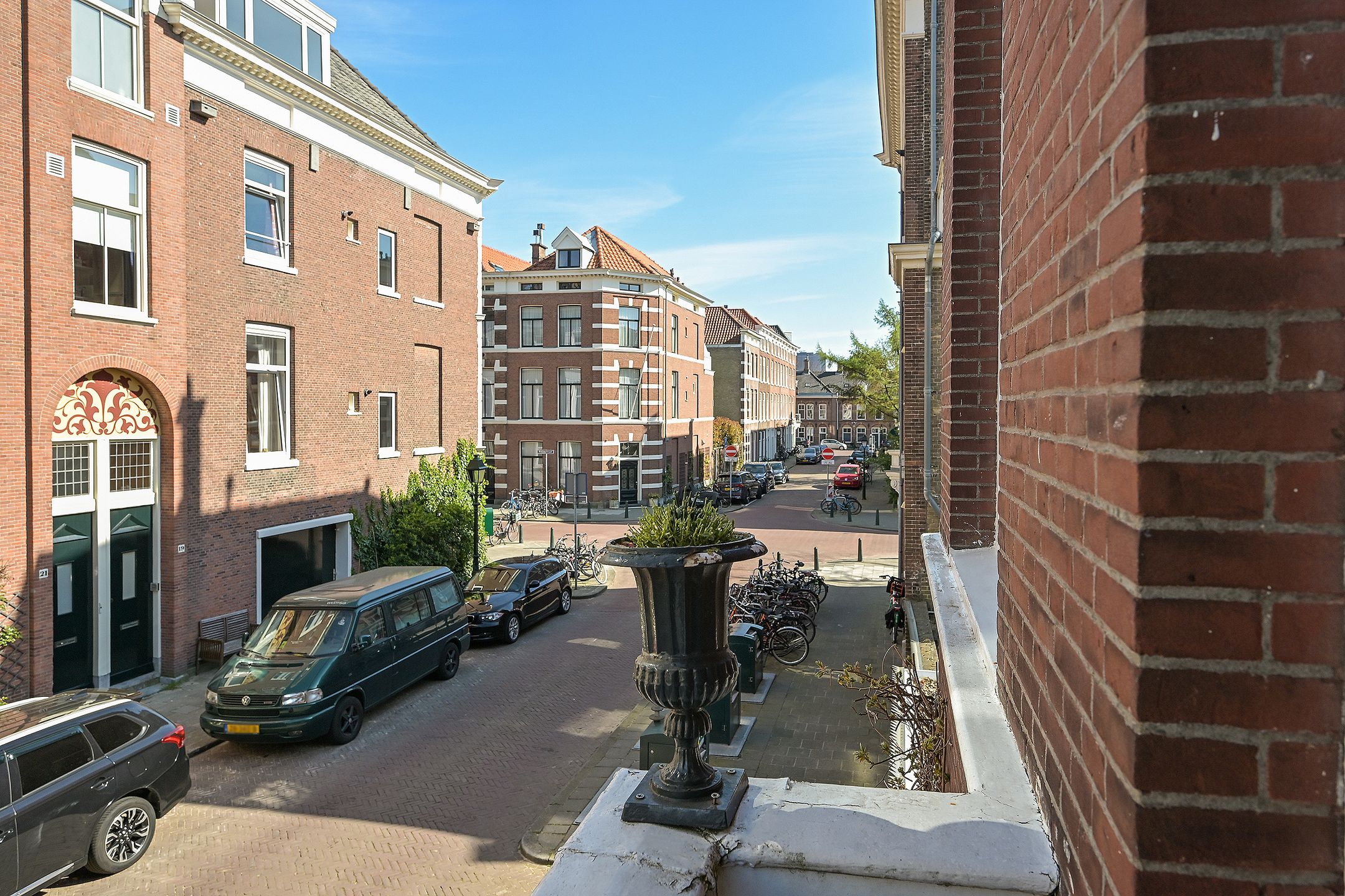 Photo 21 of Batjanstraat 16