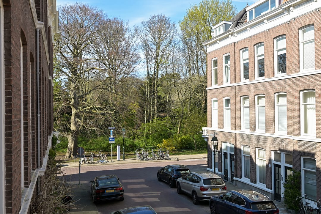 Photo 22 of Batjanstraat 16