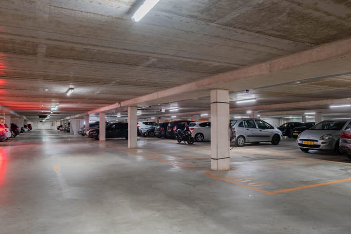 Photo 31 of Jan Evertsenstraat 571