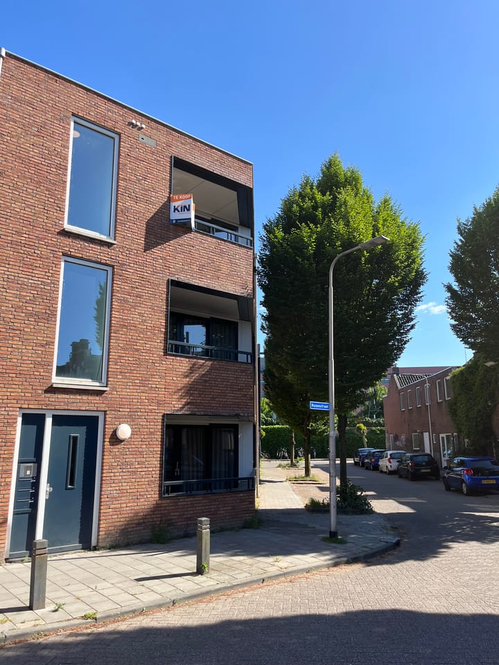 Photo 16 of Rozenstraat 94