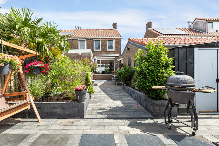 Foto 1 van Domela Nieuwenhuisstraat 17