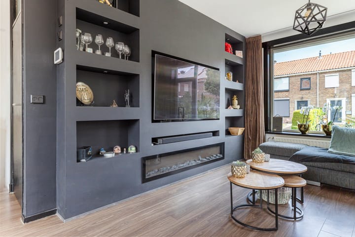 Foto 9 van Domela Nieuwenhuisstraat 17