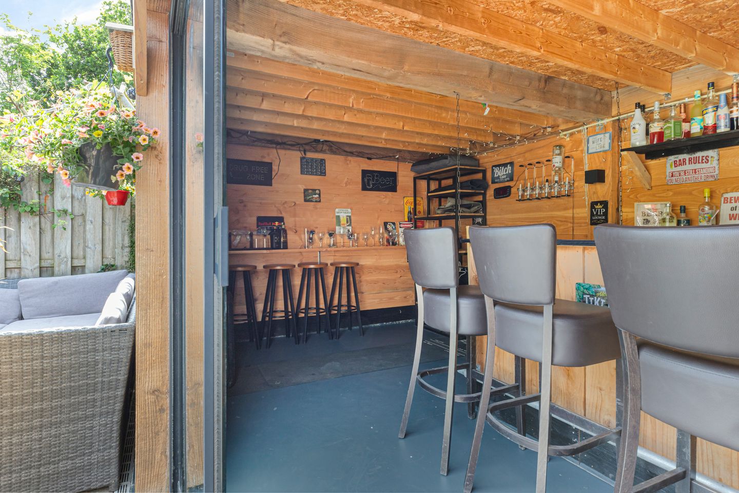 Foto 35 van Domela Nieuwenhuisstraat 17