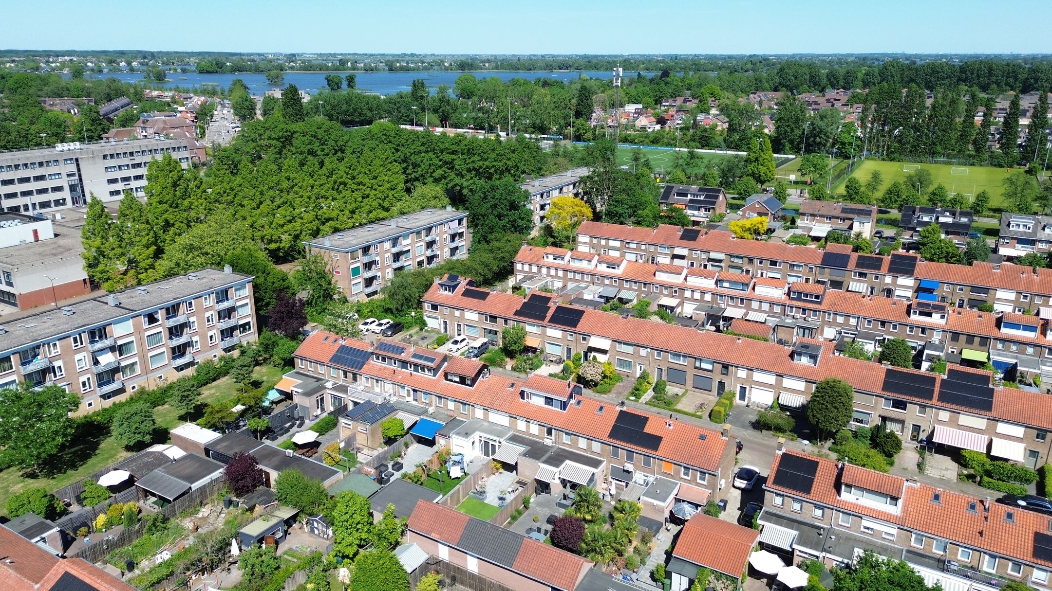 Foto 42 van Domela Nieuwenhuisstraat 17