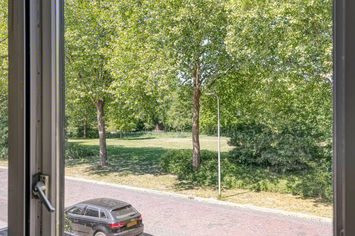 Foto 19 van Jan Tooroplaan 175