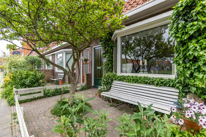 Photo 9 of Wassenberghstraat 12