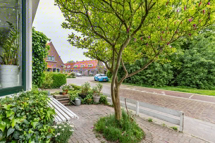 Photo 16 of Wassenberghstraat 12