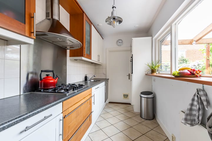 Photo 26 of Wassenberghstraat 12